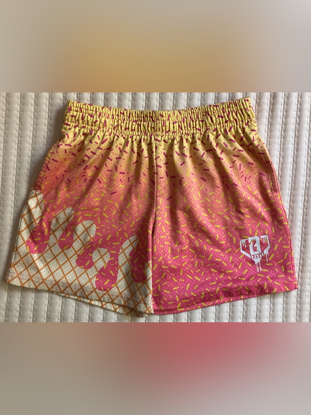 Baseball Lifestyle 101 Strawberry Banana Ice Cream Shorts Youth Large 5” Mesh